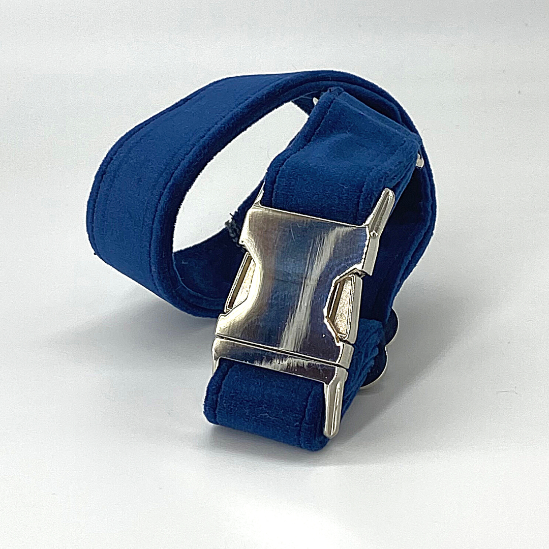 Sapphire - Velvet Collar